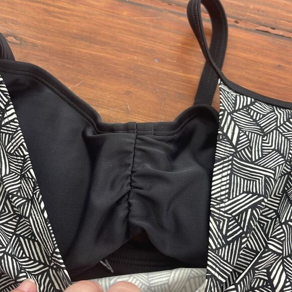 Athleta Laguna side scrunch underwire longline swim suit tankini top sz 36 B/C - Picture 5 of 8
